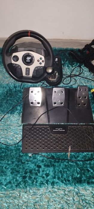 De vanzare volan Gaming Myria MG7418