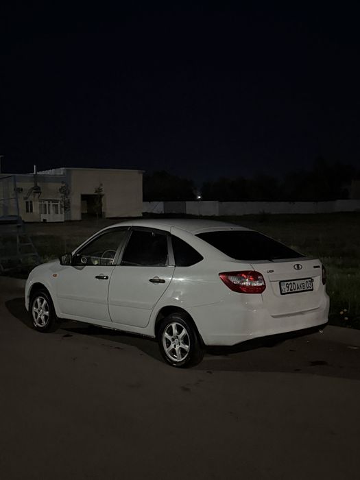 Lada granta 2015