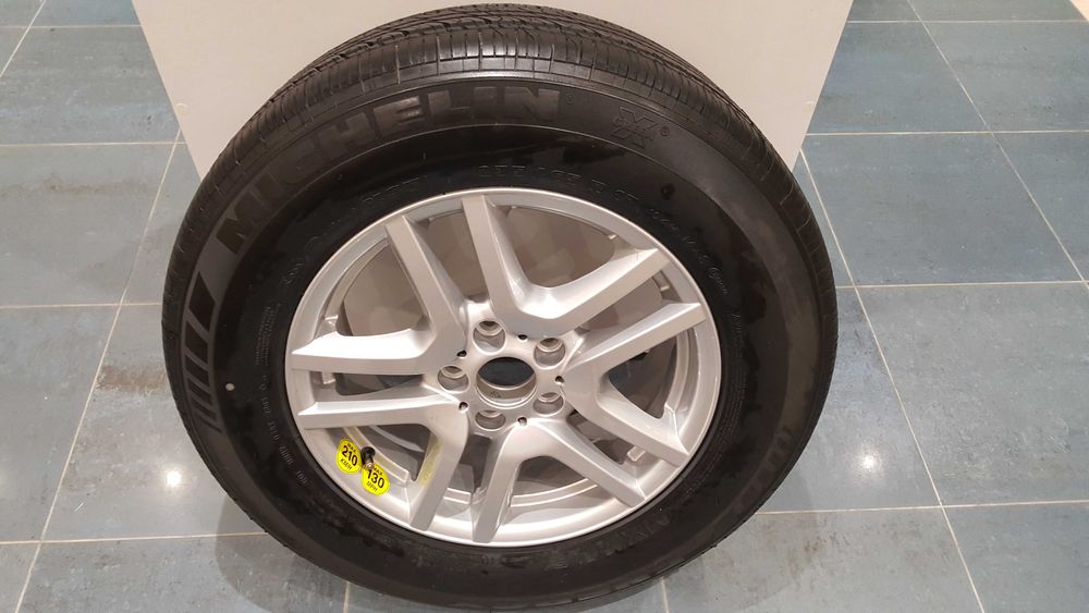 Оригинална нова резервна гума 17" цола с джанта за BMW X5 E53