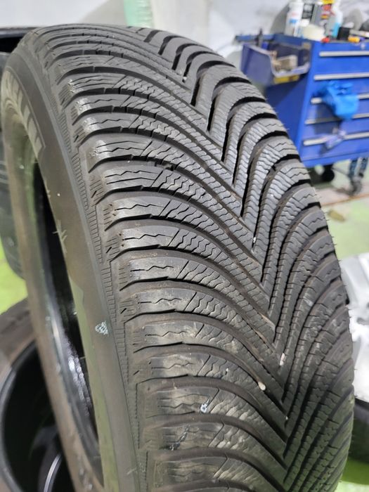 4 бр зимни 215/65/17 Michelin