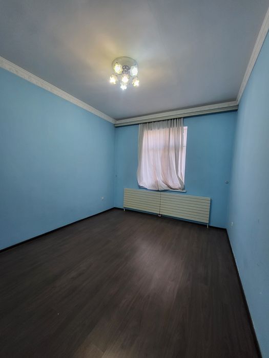 Срочный Участка сотилвоти Иподром 6 сотих 6 та хона