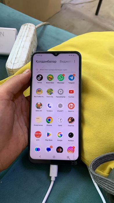 Vivo  Y17s телефонны