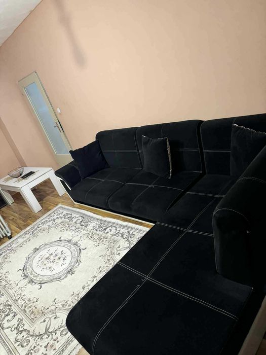 Черен ъглов диван