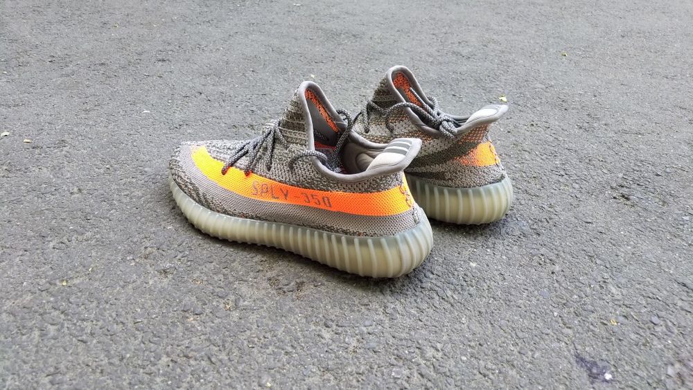Летние кроссовки Yeezy Boost 350v2 Beluga 40 размер