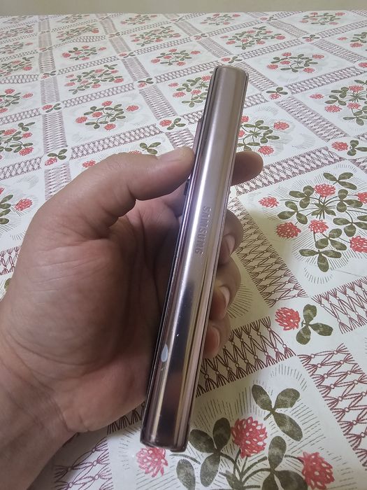 Samsung galaxy z fold 2