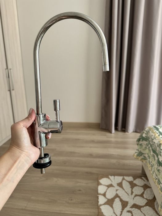 Продаю смеситель для фильтра АКВАФОР