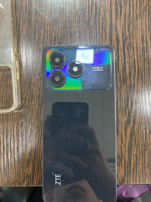 Продам телефон ZTE
