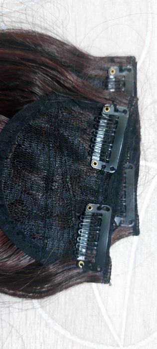 Волосы на трессах