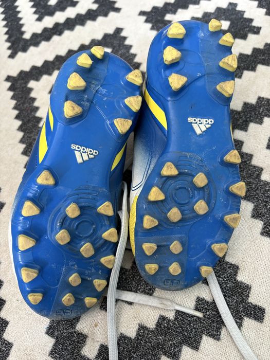 Момчешки Бутонки за футбол 27 номер adidas