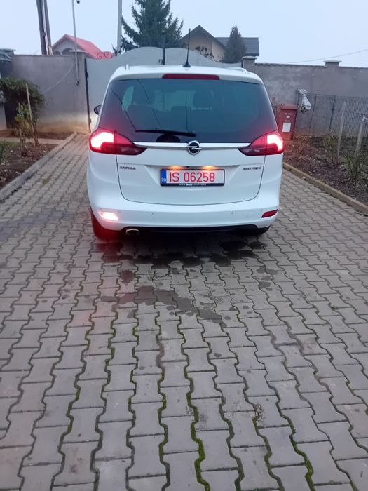 Opel Zafira, an 2018,Euro 6,Nr Rosii valabile pina pe 22 martie  2026.