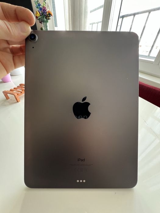 Ipad AIR 4  модел А2316 - 64GB без SIM карта