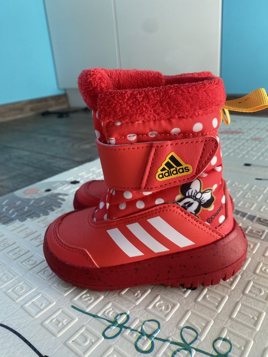 Детски зимни ботуши Adidas x Minnie Mouse