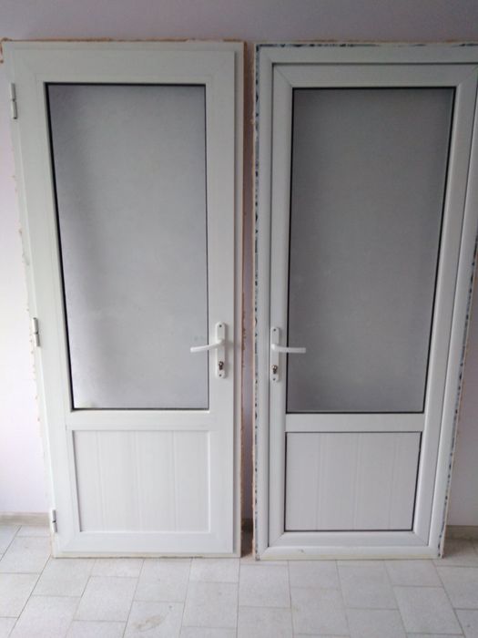 Алуминиеви врати