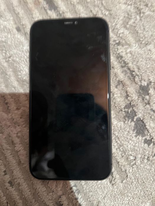 Айфон 11 алды ауысқан