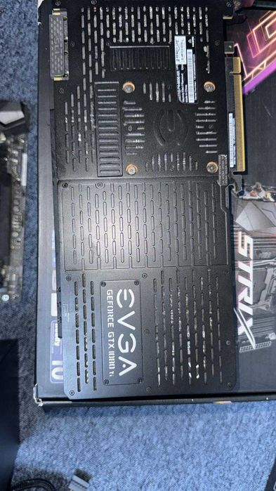 i7-6800k, Strix X99 Gaming , 16 gb ddr4, 1080TI Evga,