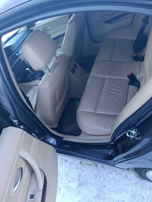 Vând BMW e90 automat