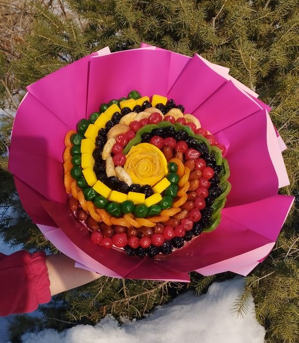 Букет из сухофруктов. подарки.полезные подарки