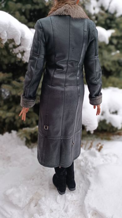 Дублёнка кожаная с меховым воротником, 40-42