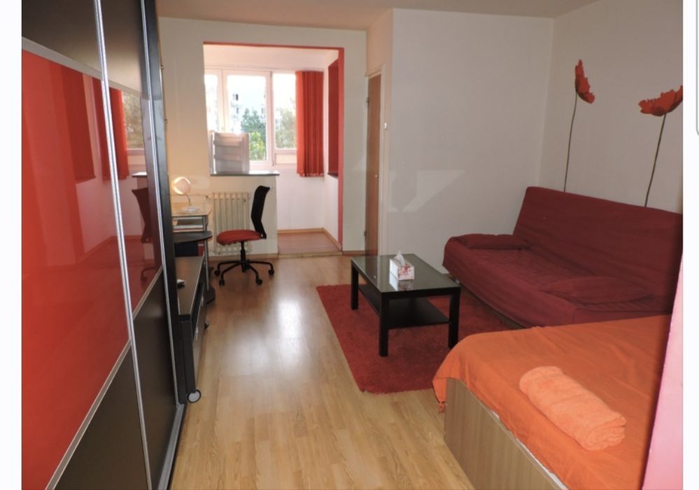 Proprietar vand garsoniera Titan