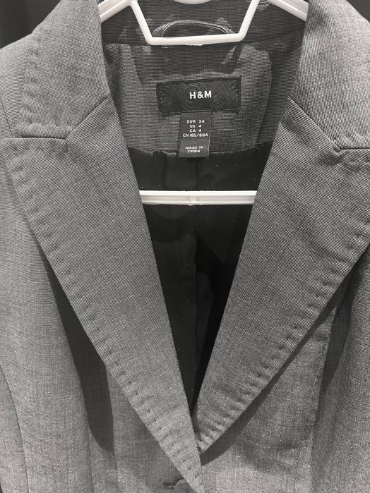 Сив костюм от сако и рокля H&M