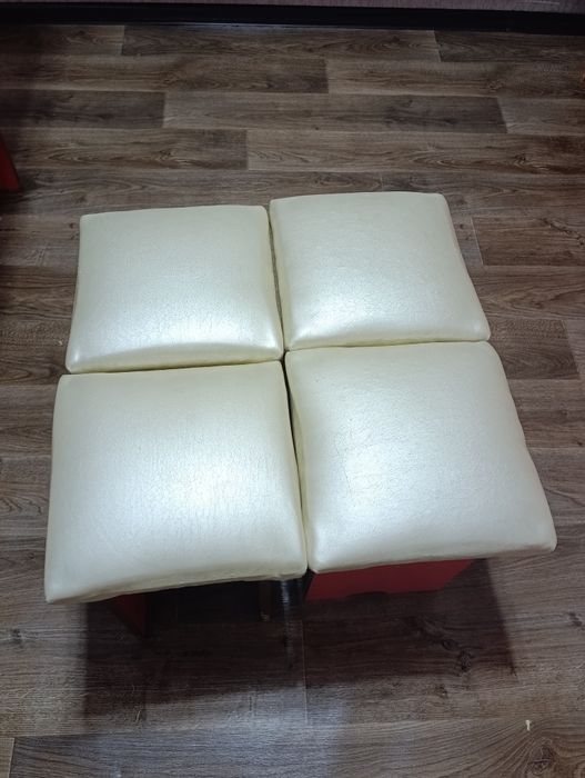 Кухонный уголок со стульями бу