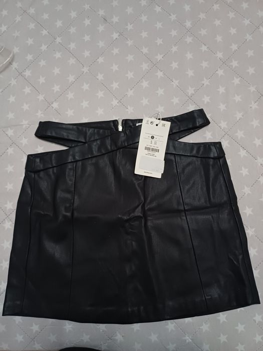 Fusta neagra din piele, marimea S