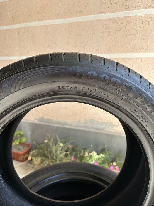 Шина 225/55/17 балон бар