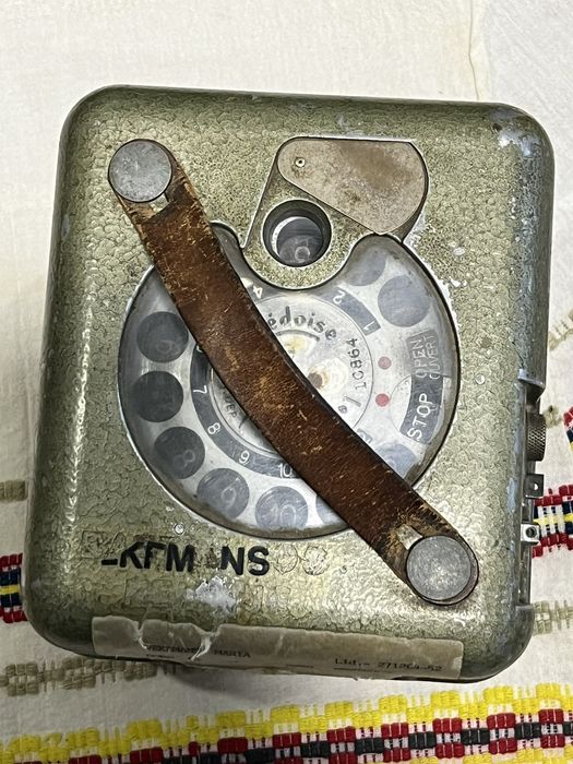 Стар часовник за състезателни гълъби