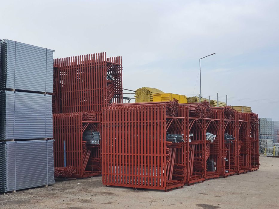 Schela metalica NOUA model italian de vanzare, schele de vanzare