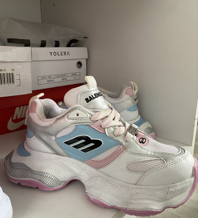 Дамски маратонки