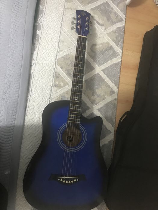 Гитара акулическая