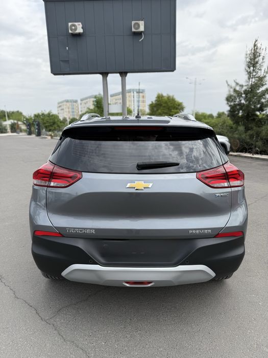 Chevrolet Tracker 2023 — 3