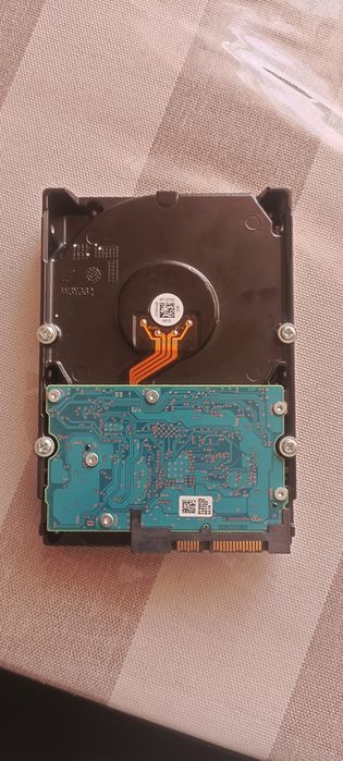 Продам жесткий диск 2 тб