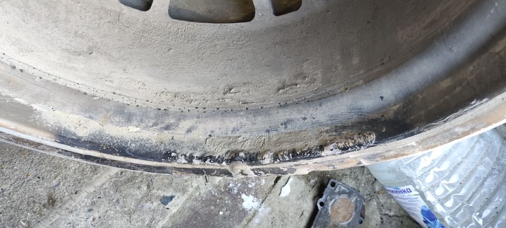 Продам Диски R18