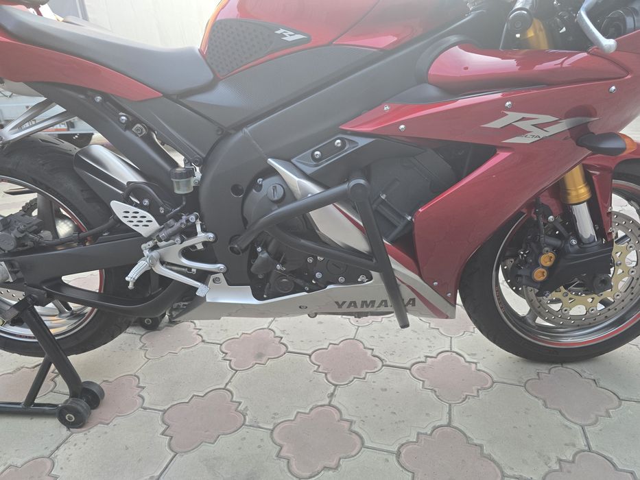 Мотоцикл Yamaha R1