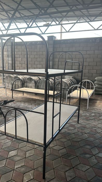 Армейская кровать