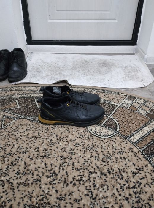 Красовки в хорошем б-у 41 размер