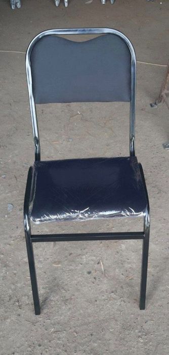 Стулья на металлическом карказе от производителя