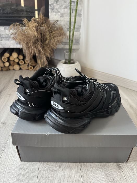 Balenciaga Track Triple Black