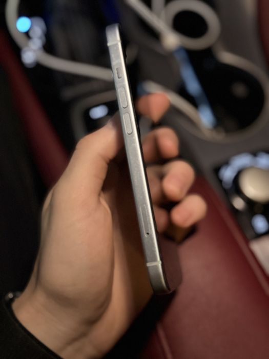 IPhone 15 128gb в отличном состочнии