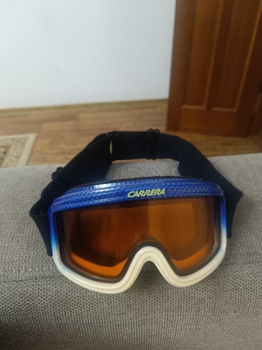 Шлем горнолыжный и очки