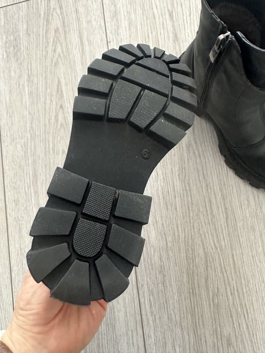 Ботинки для девочки