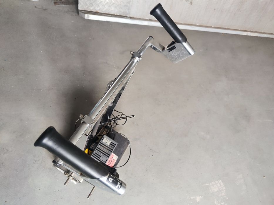 Устройство за изкачване на стълби