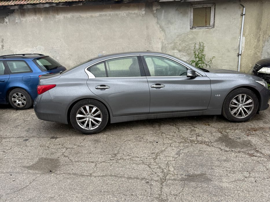 На части Infiniti Q50 2.2d 170кс 7G-Tronic plus 330606 камера кожа