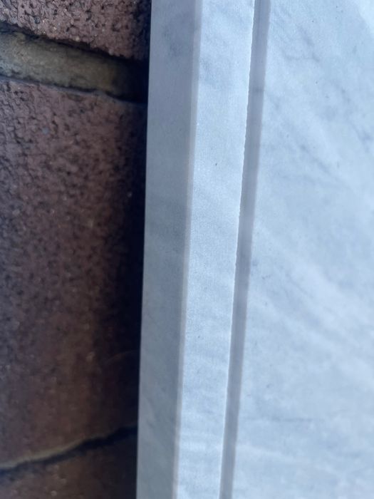 Placa granit alb/gri