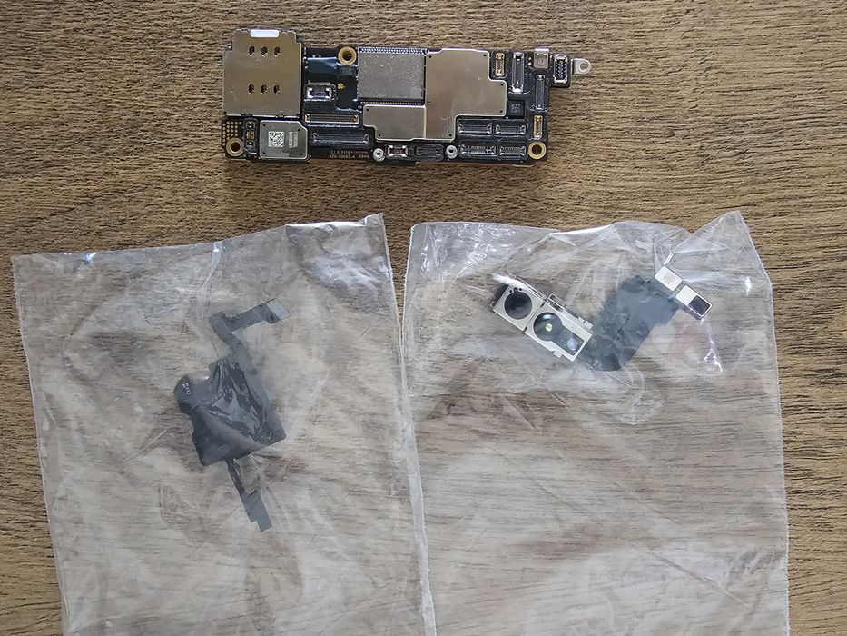 Placa de baza iphone 15 pro codata