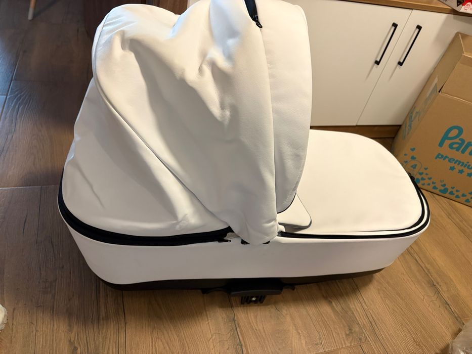 Кожена Бебешка количка. 2в 1Royal Nio
