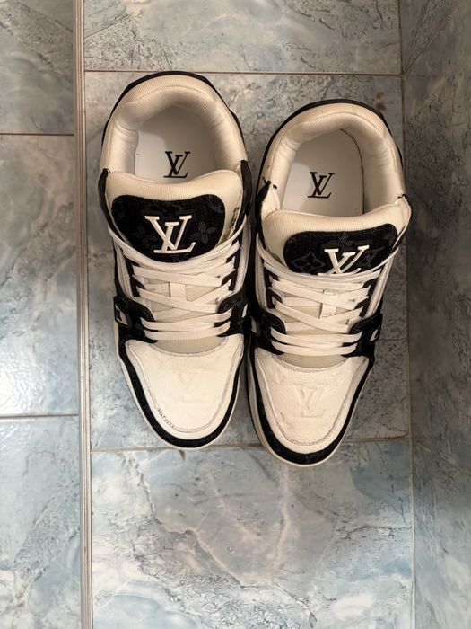 Обувки Luis Vuitton