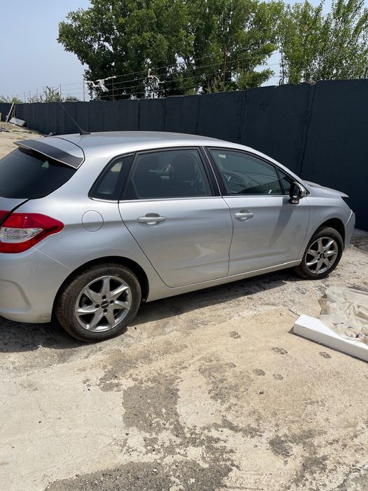 Dezmembrez Citroen C4 2014 1.4 95Cp