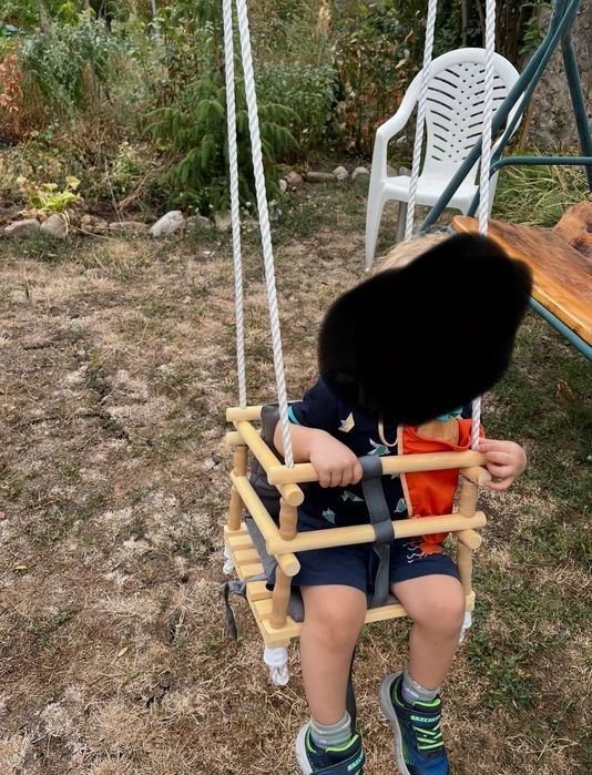 Дървена люлка от Lidl